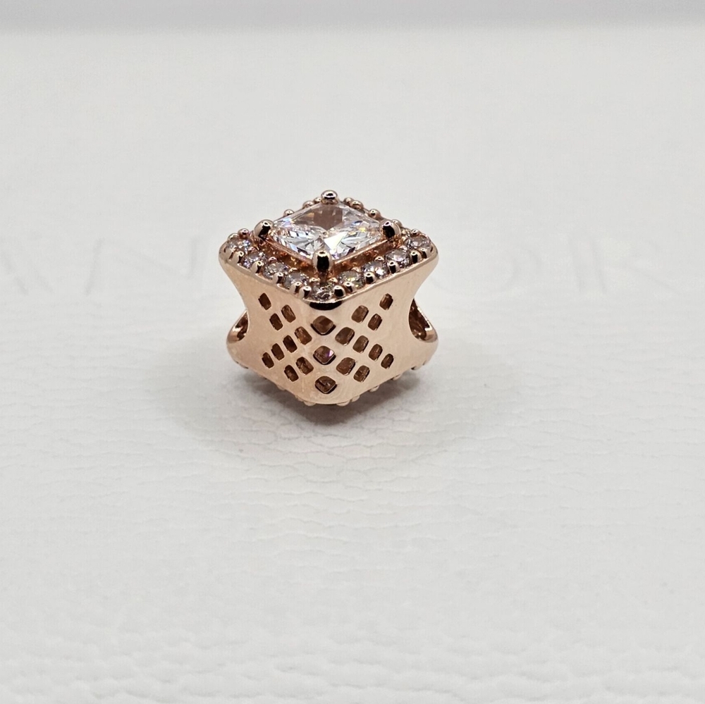🎁Authentic Pandora ROSE GEOMETRIC CHARM - Picture 10 of 10